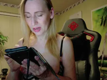 Bongacams Adult Webcam of AngelikaMore