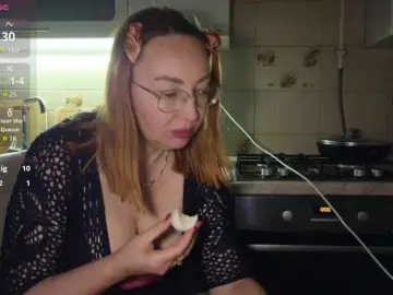 Bongacams Live Sex Cam of Pink-Lips
