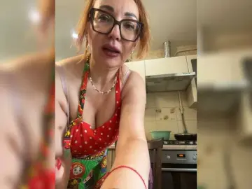 Bongacams Free Porn Cam of Pink-Lips