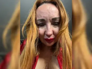 Bongacams Live Sex Cam of Pink-Lips