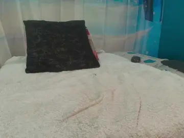 Bongacams Watch Live Sex Cams of paolamss