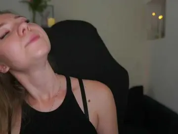 Bongacams Free Porn Cam of VivienVance