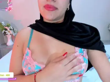 Bongacams Private Sex Chat of mhia-paris