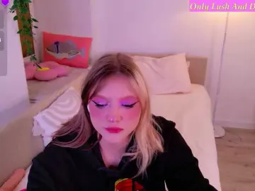 Bongacams Live Sex of CrazyWine