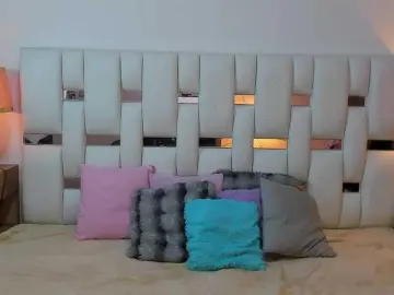 Bongacams Watch Live Sex Cams of NauthyNahomi