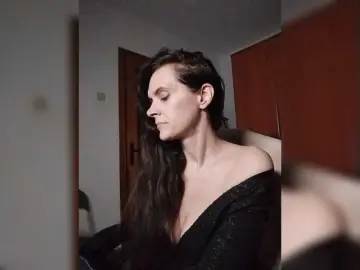 Bongacams Adult Webcam of SexQueen11