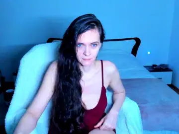 Bongacams Free Porn Cam of SexQueen11
