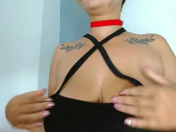 Bongacams Watch Live Sex Cams of carlabeer