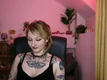 Bongacams Sex Chat of tattooedblondee18