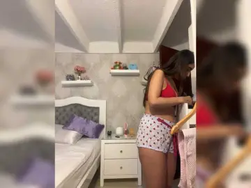 Bongacams Free Porn Cam of SallyeLeins