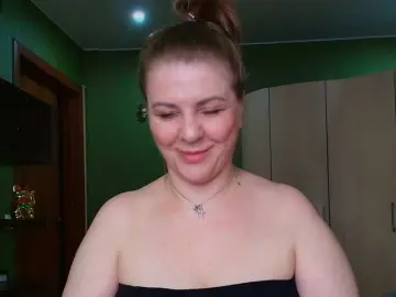 Bongacams Watch Live Sex Cams of Taly1974