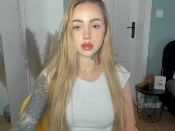 Bongacams Watch Live Sex Cams of SEXYcoralie