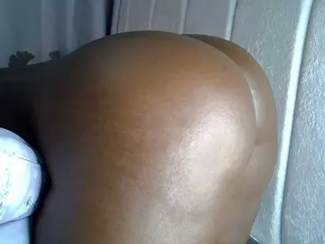 Bongacams Nude Webcam of SpicyHailey88