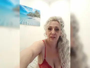 Bongacams Private Sex Chat of mery8poppins