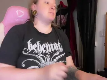 Bongacams Best live sex cam show of NylonQueen