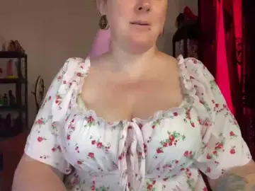 Bongacams Free Live Porn of NylonQueen