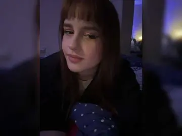 Bongacams Watch Live Sex Cams of L0lly-D0lly