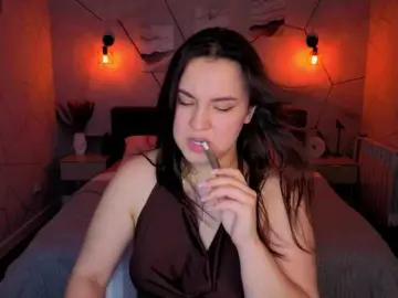 Nelie-Evans from bongacams