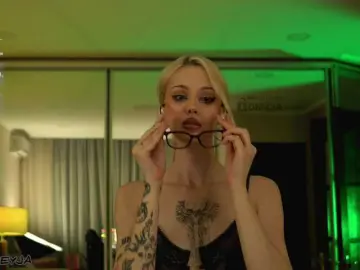 ManiFreyja from bongacams