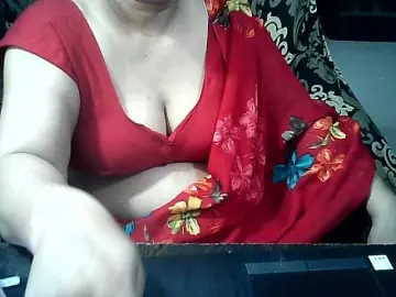 Bongacams Nude Webcam of Indianbhabhimilf40
