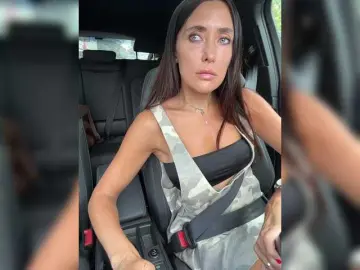 Bongacams Live Sex Cam of linahelen