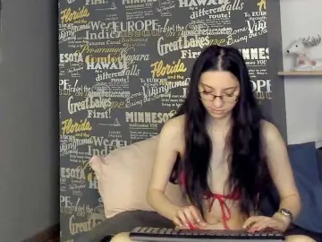 Bongacams Nude Webcam of RavenBliss