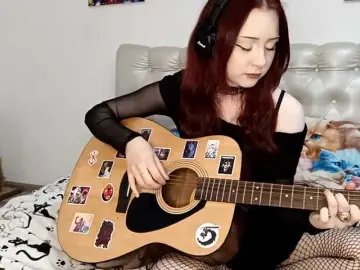 Bongacams Free Porn Cam of emoemily