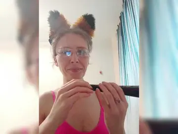 Bongacams Free Porn Cam of -queen-margo-
