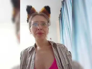 Bongacams Watch Live Sex Cams of -queen-margo-