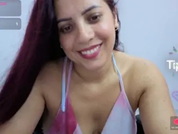 anne-kis from bongacams