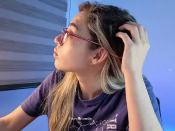 Bongacams Live Porn of Charlotte-glasses