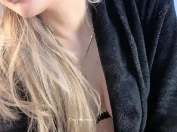 Bongacams Nude Webcam of Charlotte-glasses