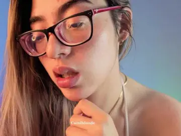 Bongacams Sex Cam of Charlotte-glasses