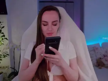 Bongacams Free Porn Cam of SincereLight