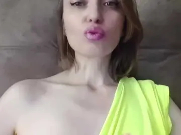 Bongacams Sex Cam of lilisexy14