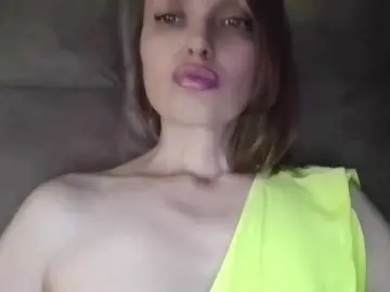 Bongacams Watch Live Sex Cams of lilisexy14