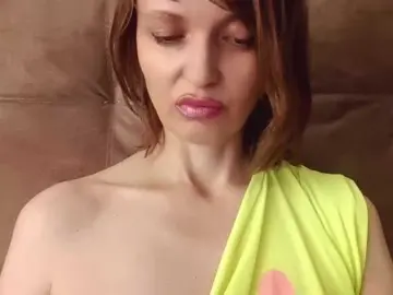 Bongacams Nude Webcam of lilisexy14