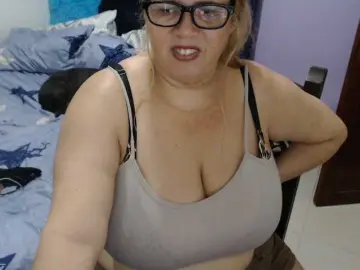 Bongacams Nude Webcam of ElizabethTaylor8