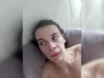Bongacams Watch Live Sex Cams of ShellBixAngeLL