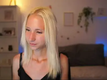 Bongacams Free Porn Cam of piperperri18