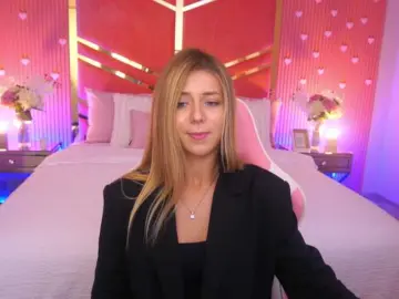 Bongacams Best live sex cam show of LoveeDove