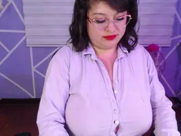 Bongacams Adult Video Chat of MiaaJoness