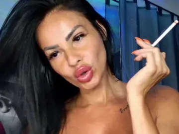 Bongacams Watch Live Sex Cams of ell3