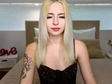 Bongacams Watch Live Sex Cams of Bella-crazyy