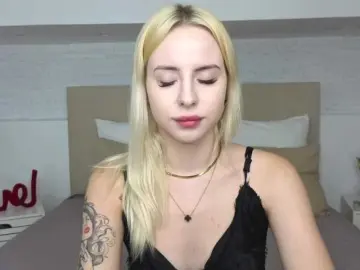 Bongacams Free Live Porn of Bella-crazyy
