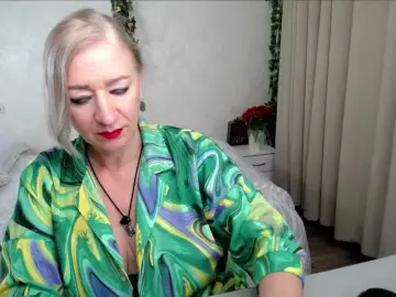 Bongacams Adult Webcam of hunters-woman