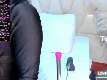 Bongacams Free Porn Cam of EmySandoval