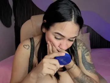 Bongacams Nude Webcam of Nicolle-mariee