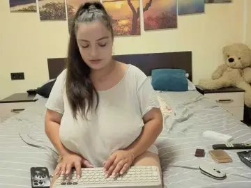 Bongacams Live Sex of adellineee