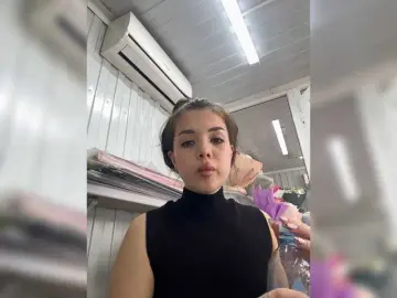 Bongacams Live Sex Cam of Aloeeevera444